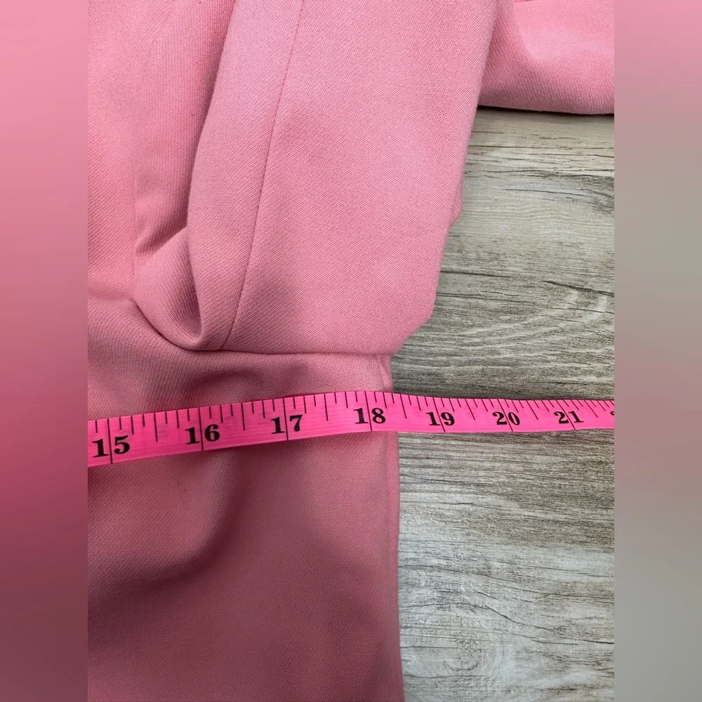 Halogen blush pink